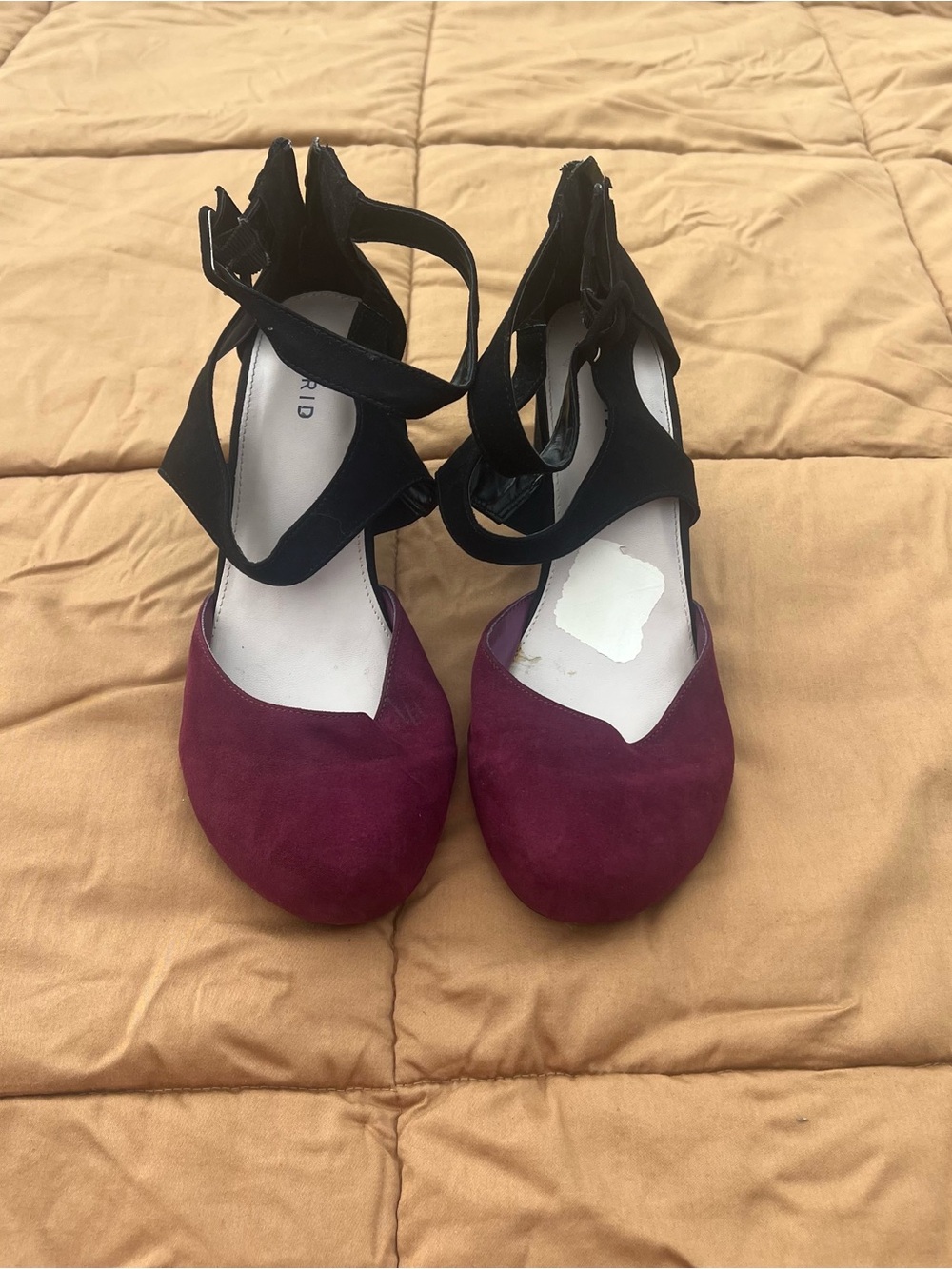 torrid Burgundy & Black Strappy Heel Chunky Heel Whimsigoth Rounded Toe Size 10